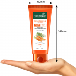 Солнцезащитный лосьон с Морковью Биотик (Sun Shield Carrot Sunscreen Ultra Protective Lotion Spf 40+ Biotique), 100 мл.