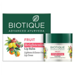 Отбеливающий фруктовый бальзам для губ Биотик (Bio Fruit Whitening Lip Balm Biotique), 12 г.