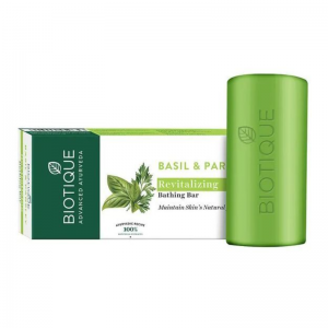 Мыло восстанавливающее с экстрактами базилика и петрушки Биотик (Bio Basil and Parsley Revitalizing Body Soap Biotique), 150 г.