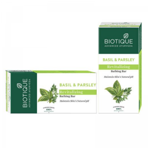 Мыло восстанавливающее с экстрактами базилика и петрушки Биотик (Bio Basil and Parsley Revitalizing Body Soap Biotique), 150 г.