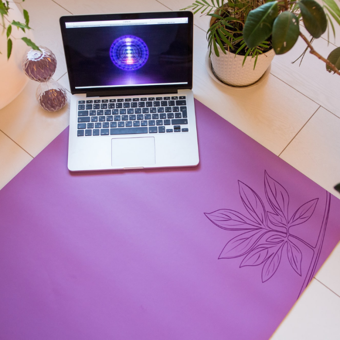 Коврик для йоги Пионы Фиолетовый Эгойога (Pions Purple Egoyoga), полиуретан/каучук 185х68х0,4 см.