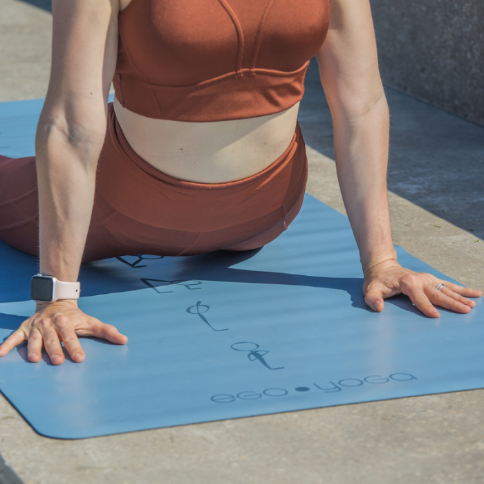Коврик для йоги Сурья Намаскар Синий Эгойога (Surya Namaskar Blue Egoyoga), полиуретан/каучук 183х68х0,2 см.